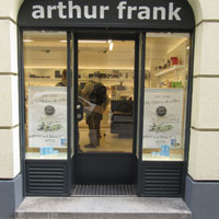 Arthur Frank - Geschäft von außen